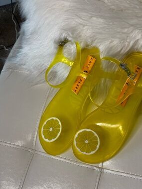 Katy Perry Collections Yellow Jelly Sandals with Lemon Accent